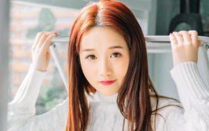男友有不良行为，我纠结是否要离开，该怎么解决？