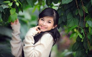 我是全职妈妈，产后情绪低落，该怎么应对呢？