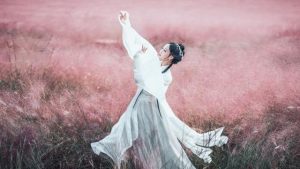 分手后我滥交还思念前任，这难题该咋解决啊？
